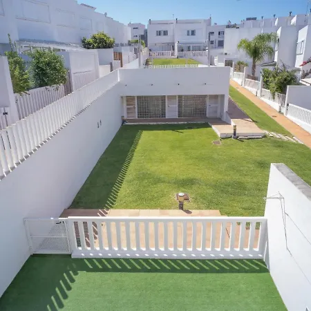 Con Piscina Solo Familias