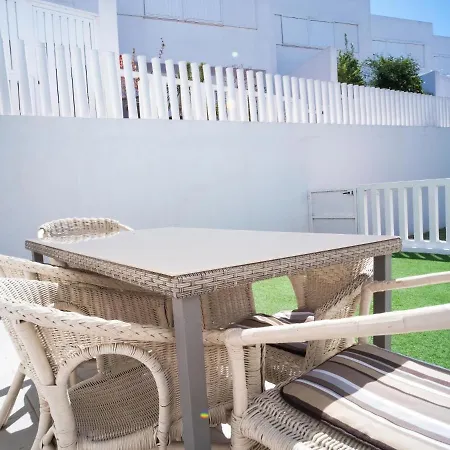 Holiday home Con Piscina Solo Familias
